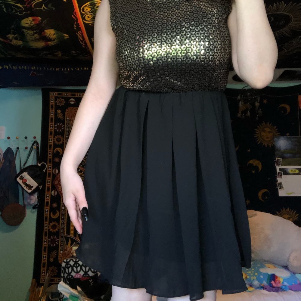 sparkly dress